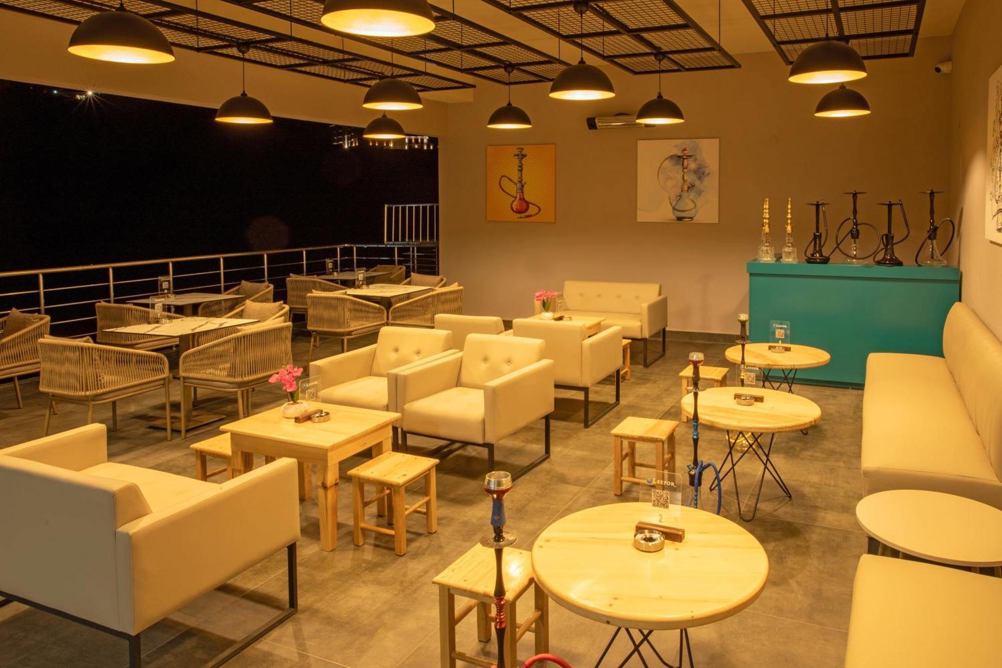 First Joy Hotel ทรับซอน ภายนอก รูปภาพ
